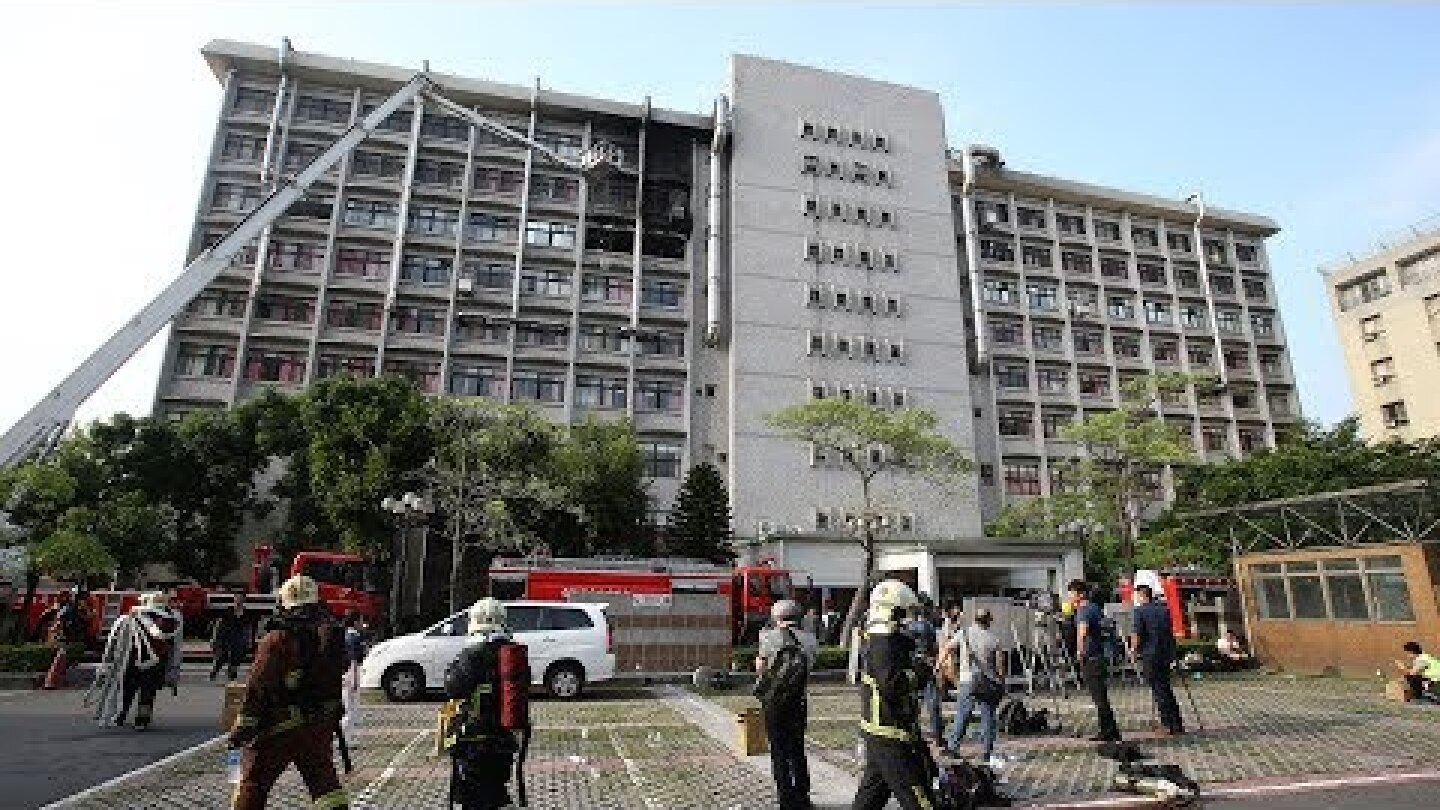9 killed after fire engulfs hospital in Taiwan