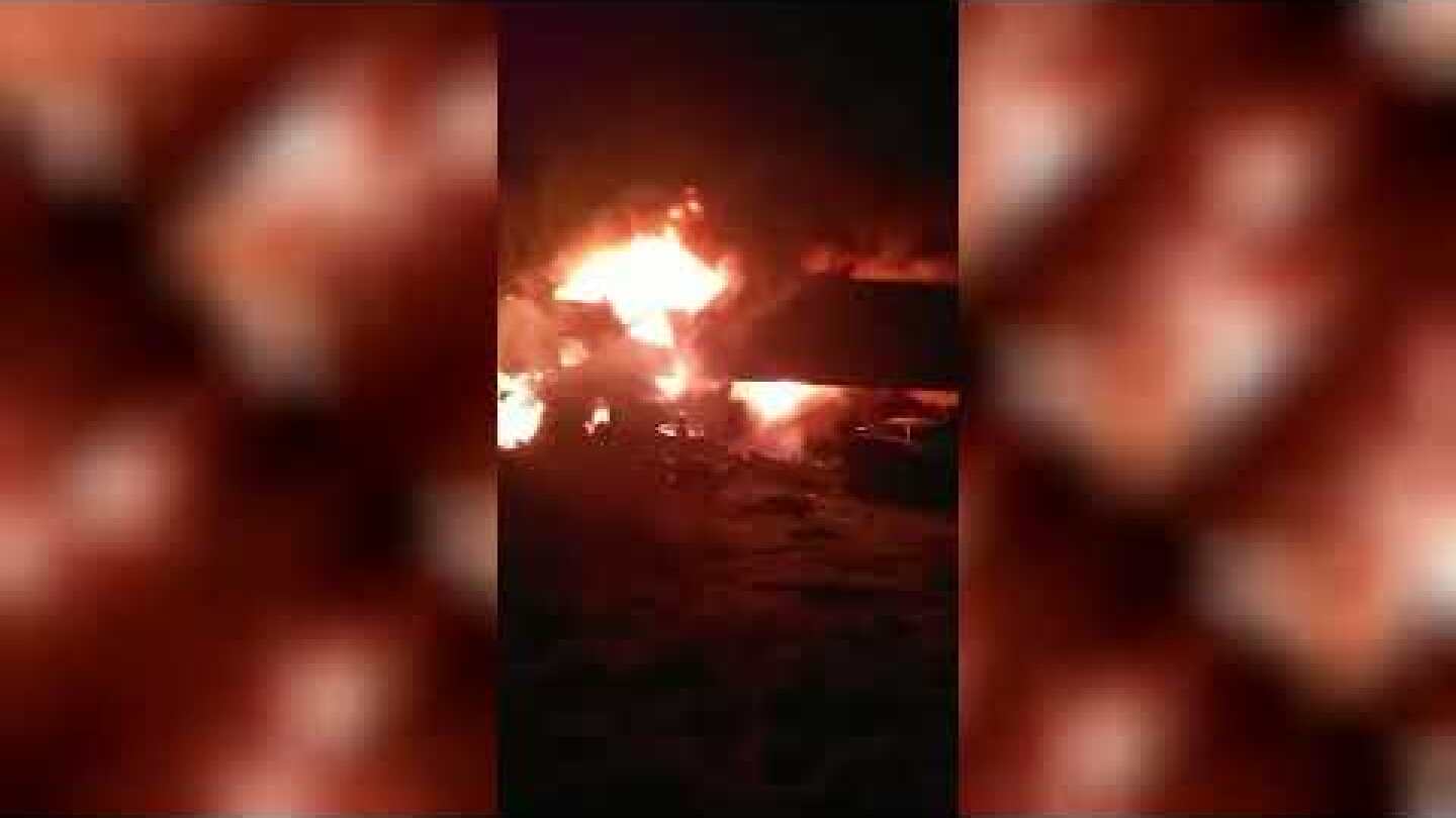 Σύγκρουση τρένων στη Λάρισα - Η στιγμή που βαγόνια τυλίγονται στις φλόγες