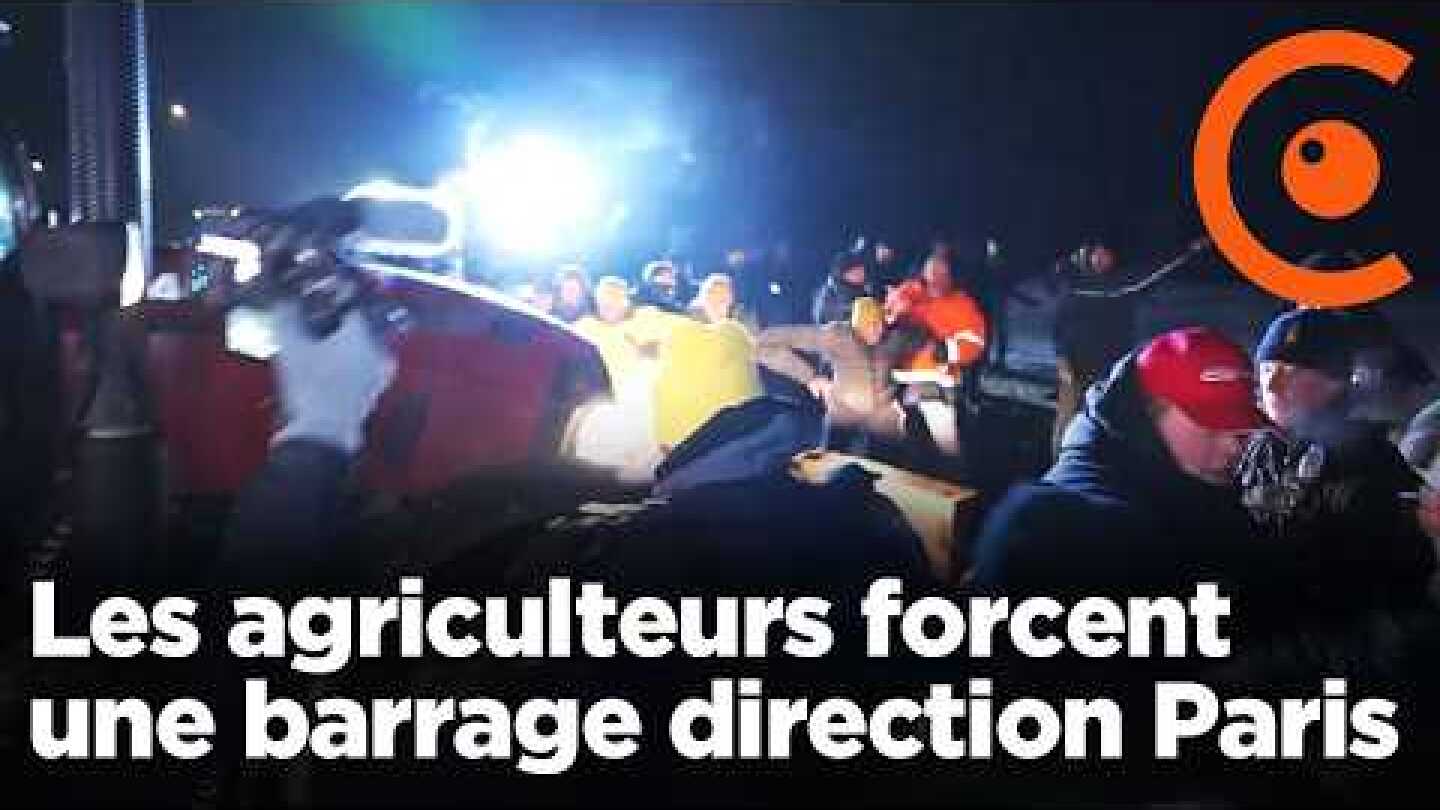 Agriculteurs : un barrage de gendarmes forcé par les tracteurs en direction de Paris