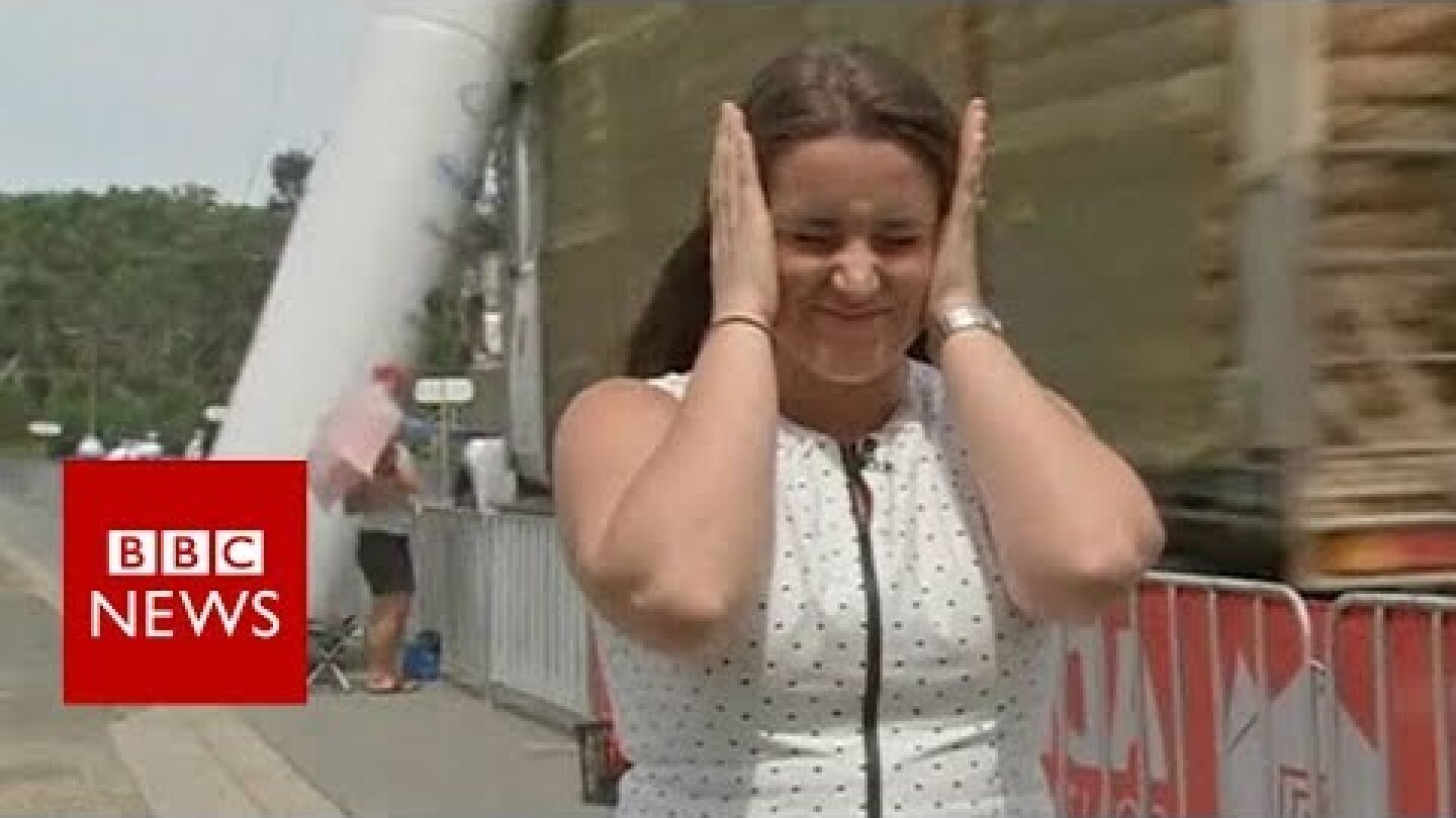 Truck ploughs through cycle race finish line in Australia - BBC News