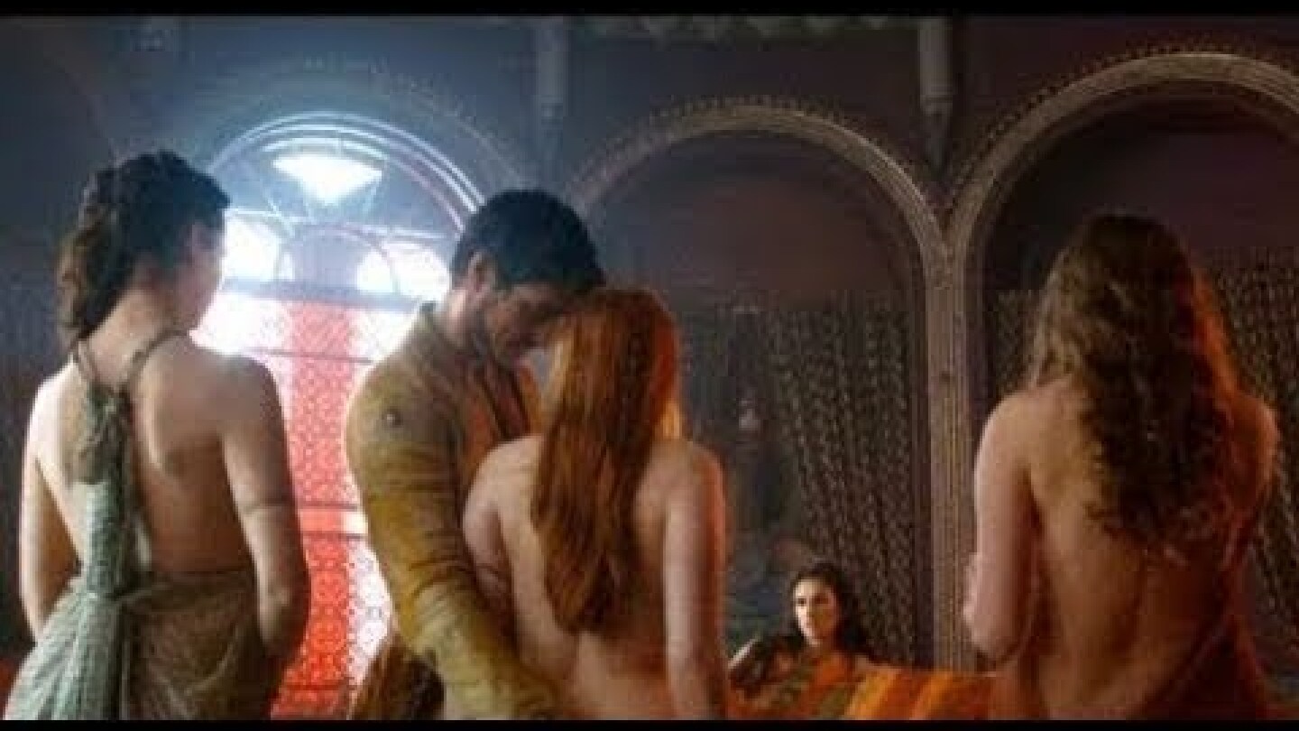 GAME OF THRONE - Oberyn Martell in a brothel with Ellaria