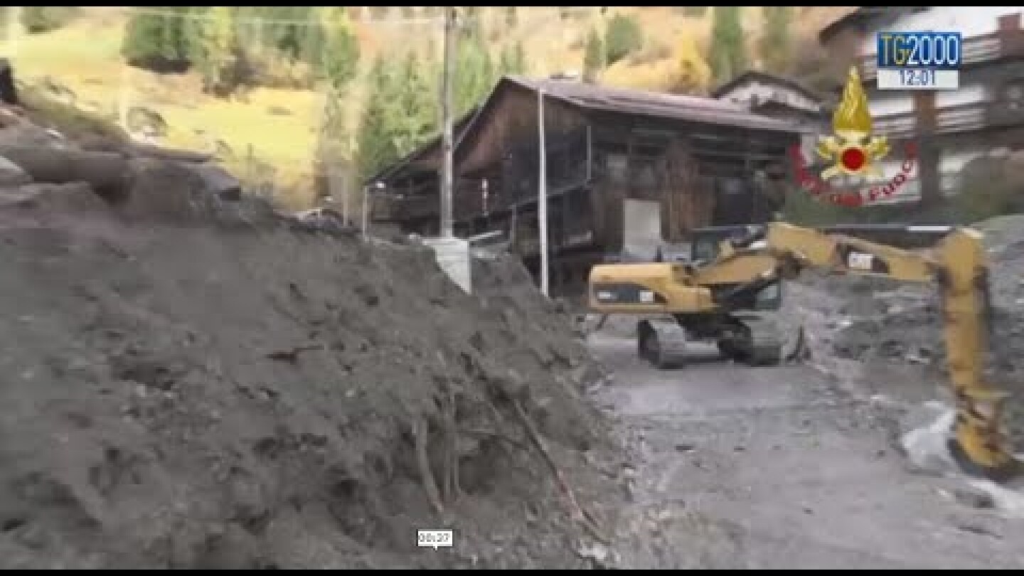 Maltempo. Frane e smottamenti mettono il Veneto in ginocchio.Una furia sulle dolomiti, Paesi isolati