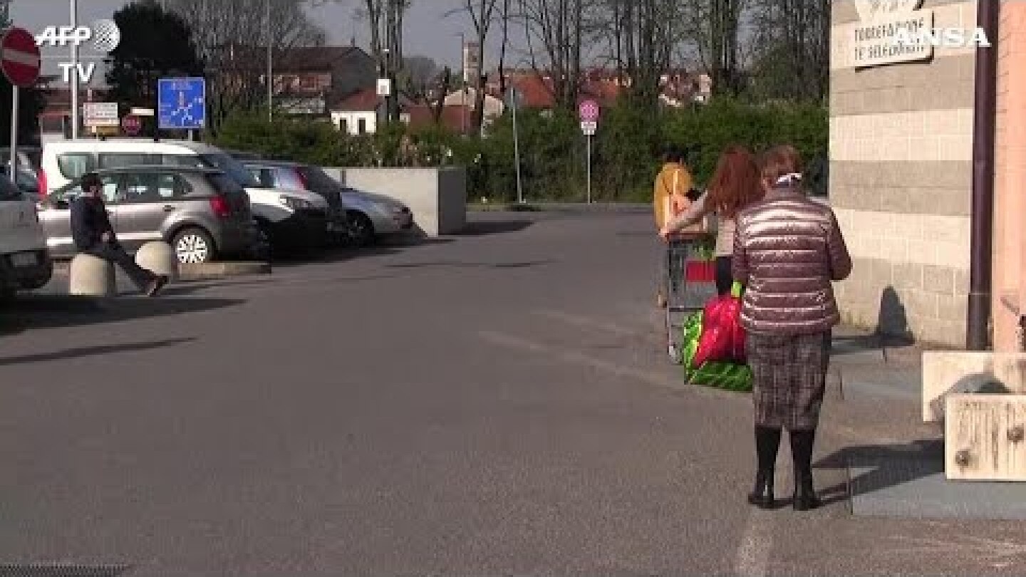 Coronavirus, a Canonica d'Adda spesa alternata per...