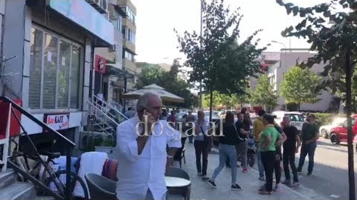 Tërmeti vë në panik gjithë Shqipërinë, njerëzit braktisin banesat dhe dalin në rrugë