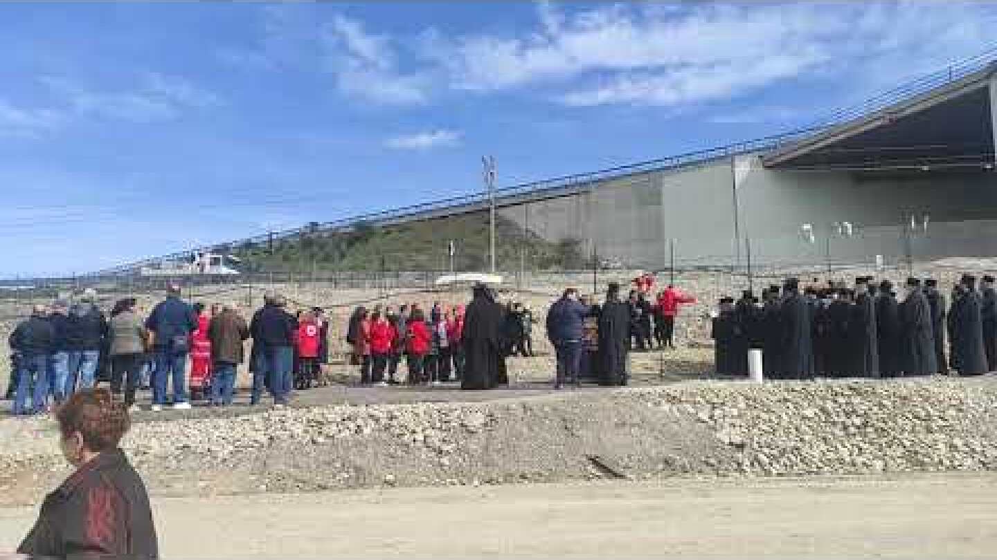 ThessToday.gr - Τρισάγιο Τέμπη