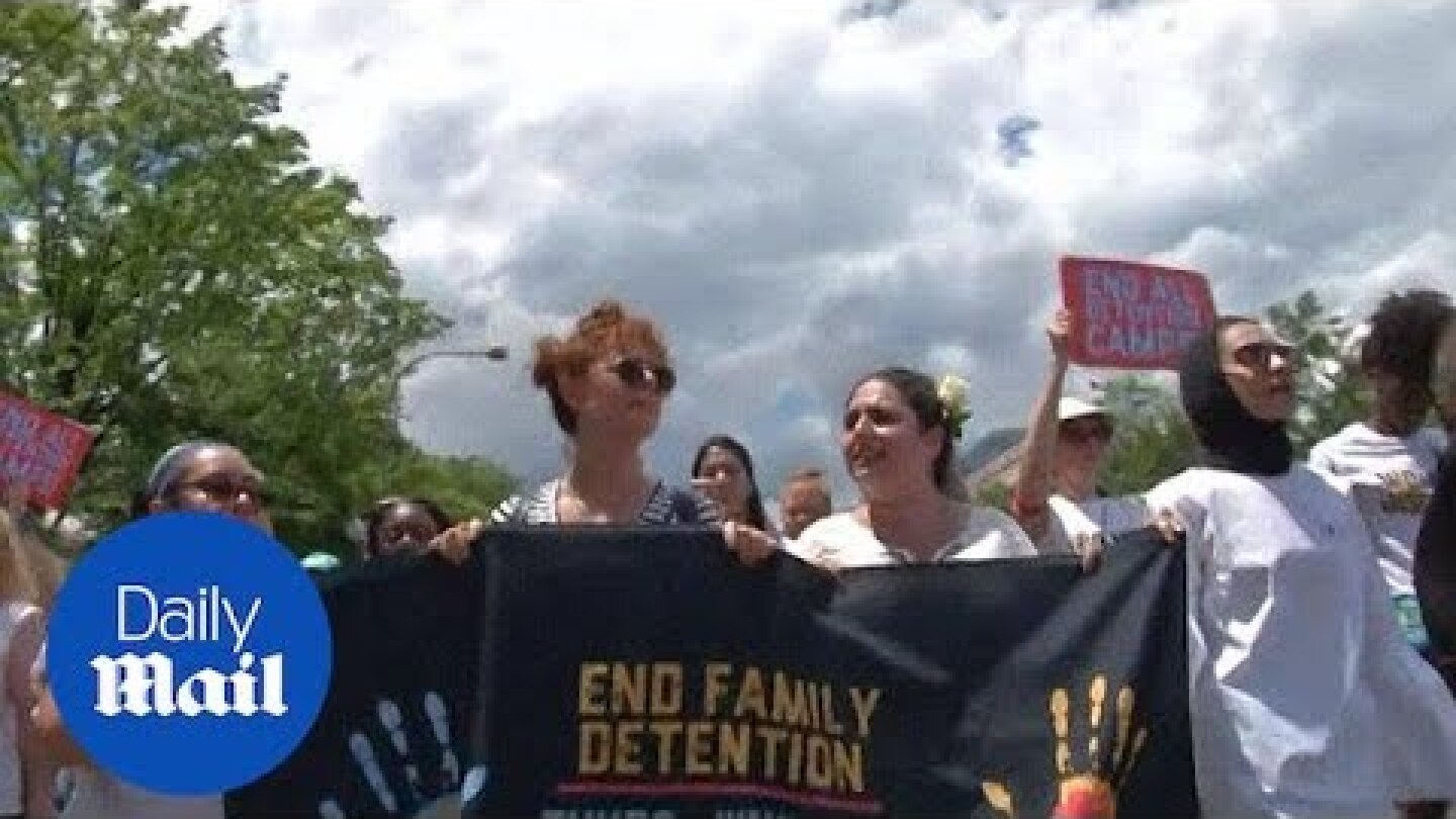 Susan Sarandon joins group protesting Trump's border policy