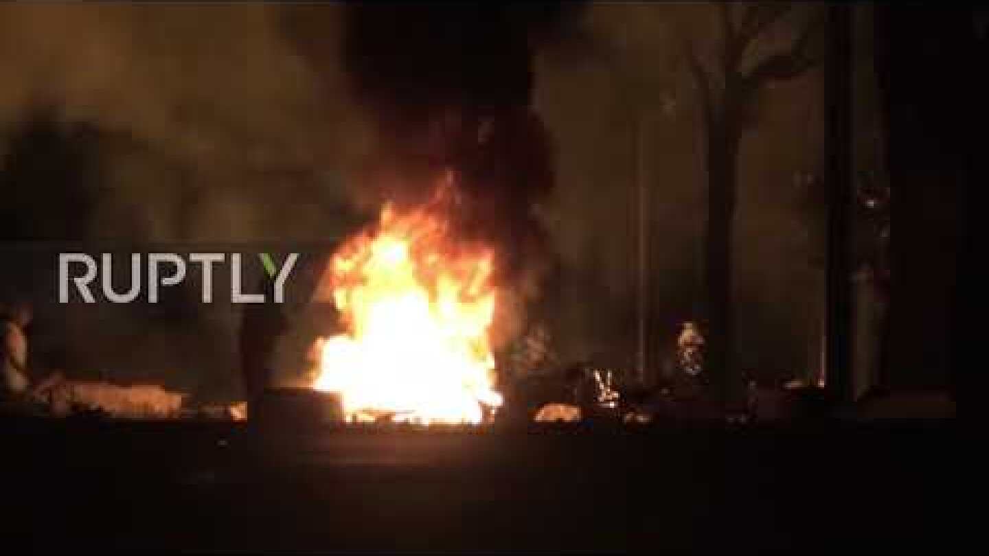 Venezuela: Caracas riots after government foil uprising