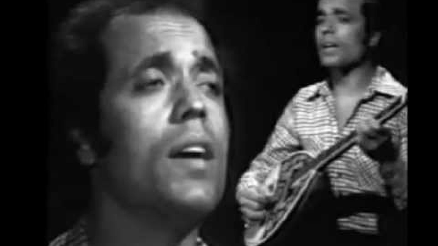 Λάκης Χαλκιάς - Η φάμπρικα