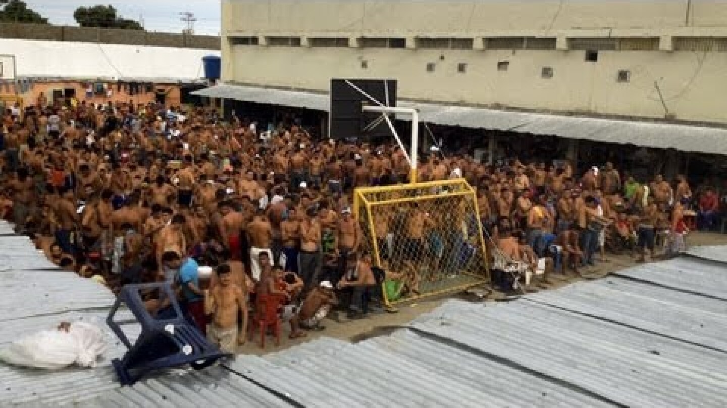 Tour A Prison In Venezuela Where The Inmates Are In Charge