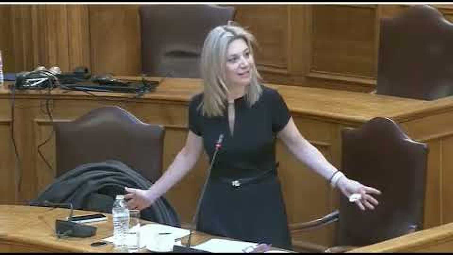 H ομιλία της Μαρίας Καρυστιανού, προέδρου Συλλόγου Θυμάτων της σιδηροδρομικής τραγωδίας των Τεμπών