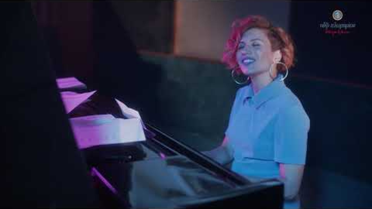 Ραντεβού στον Ήλιο από το Ούζο Πλωμαρίου και την Πέννυ Μπαλτατζή - Πιάνο