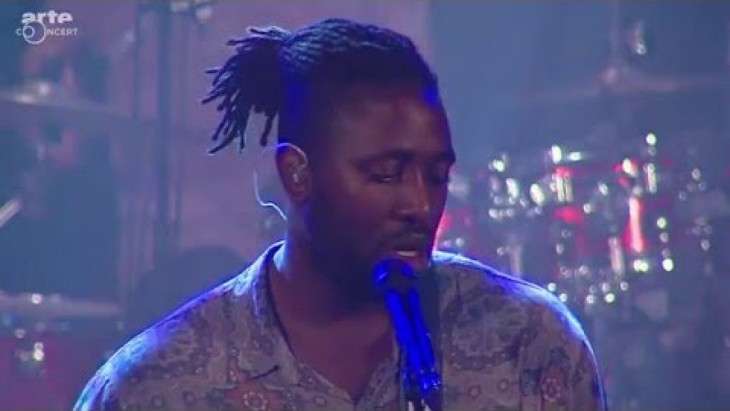 Bloc Party - Heroes (David Bowie Cover) Live in Paris