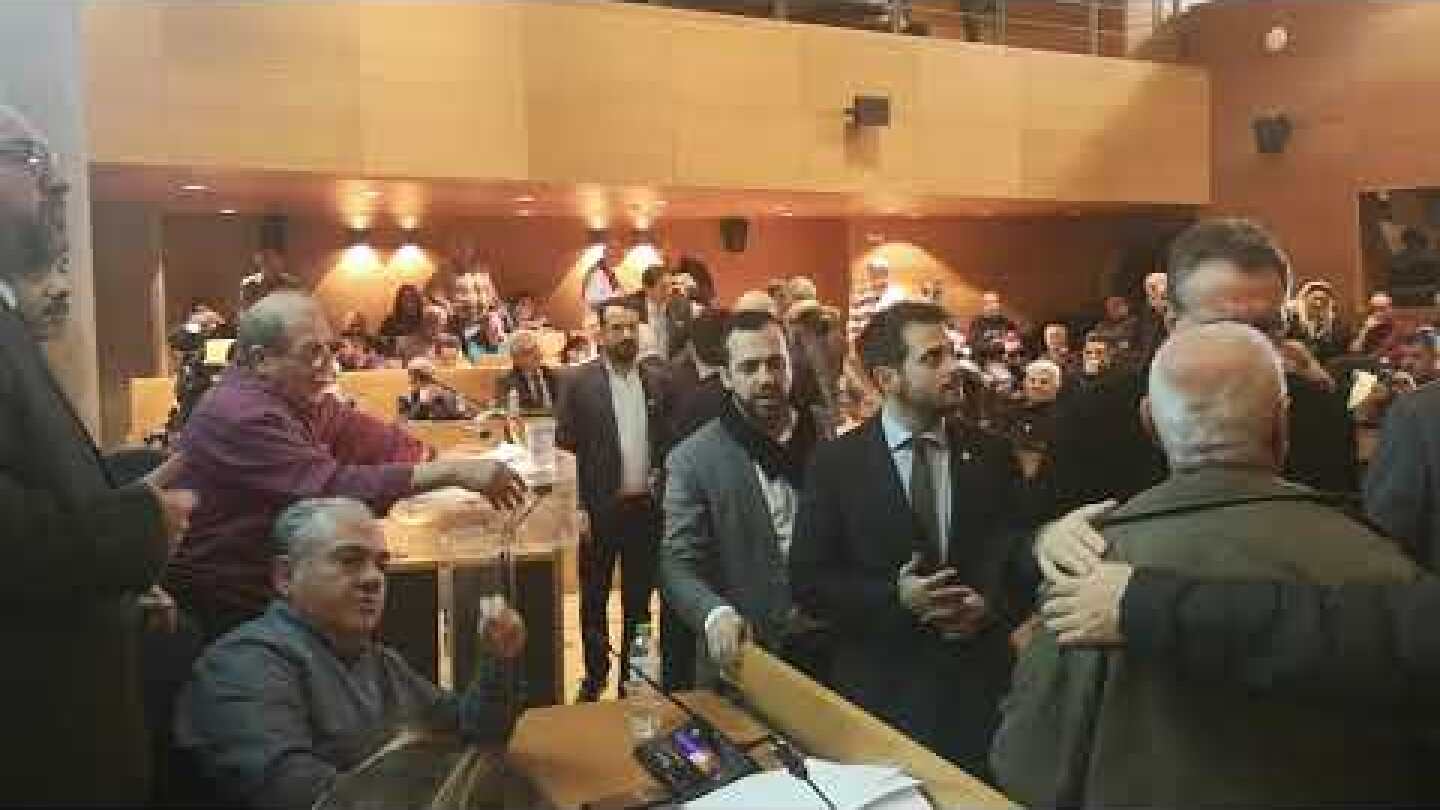 Φραστική επίθεση στον Στέλιο Παππά από μικρομετόχους του ΟΑΣΘ -GRTimes