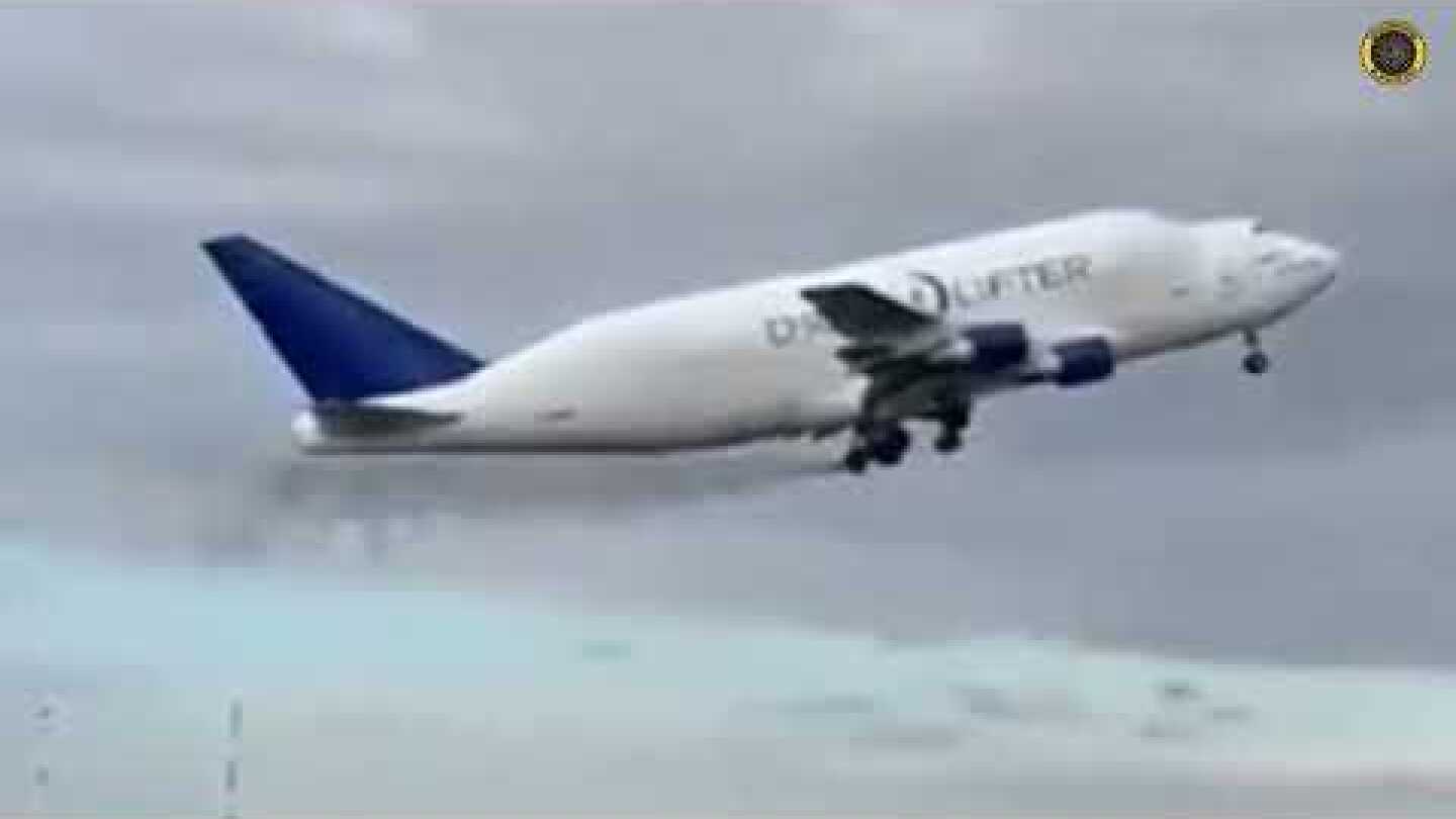 Atlas Air 747 Dreamlifter Taranto Italy loses Wheel on Take Off 11 Oct 2022