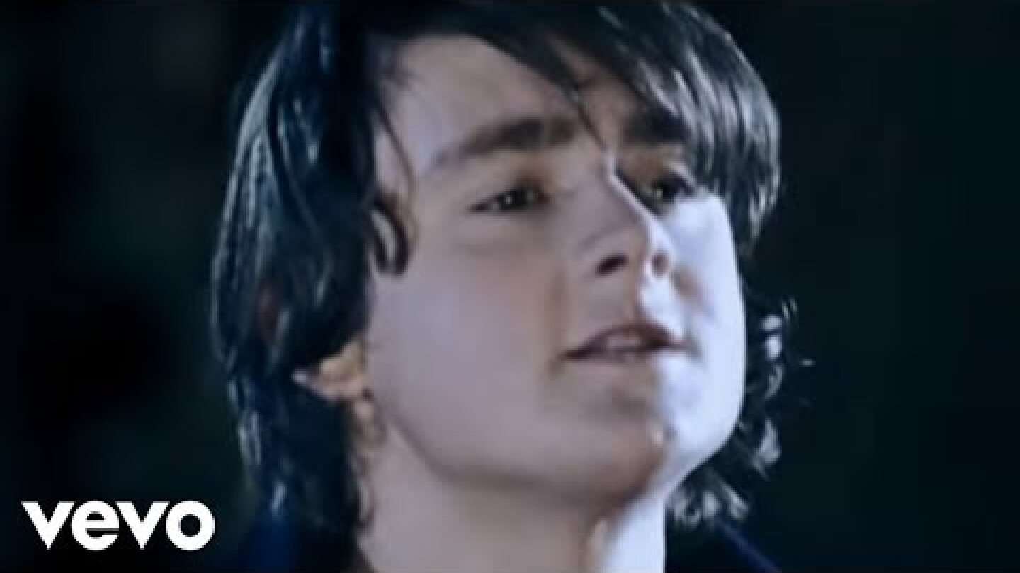 Keane - Somewhere Only We Know (Official Video)