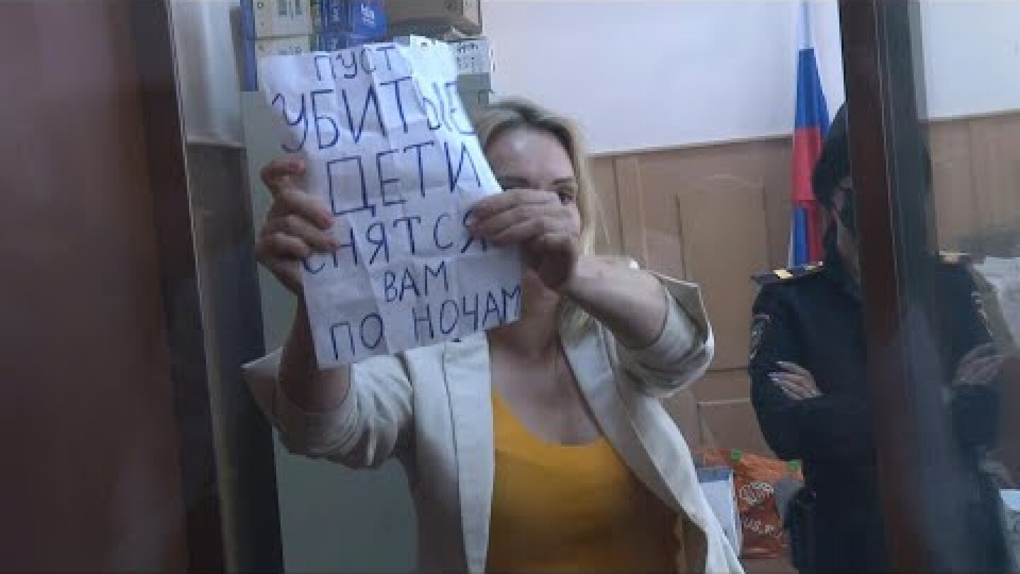 Russian TV journalist Marina Ovsyannikova appears in court over anti-Putin protest | AFP