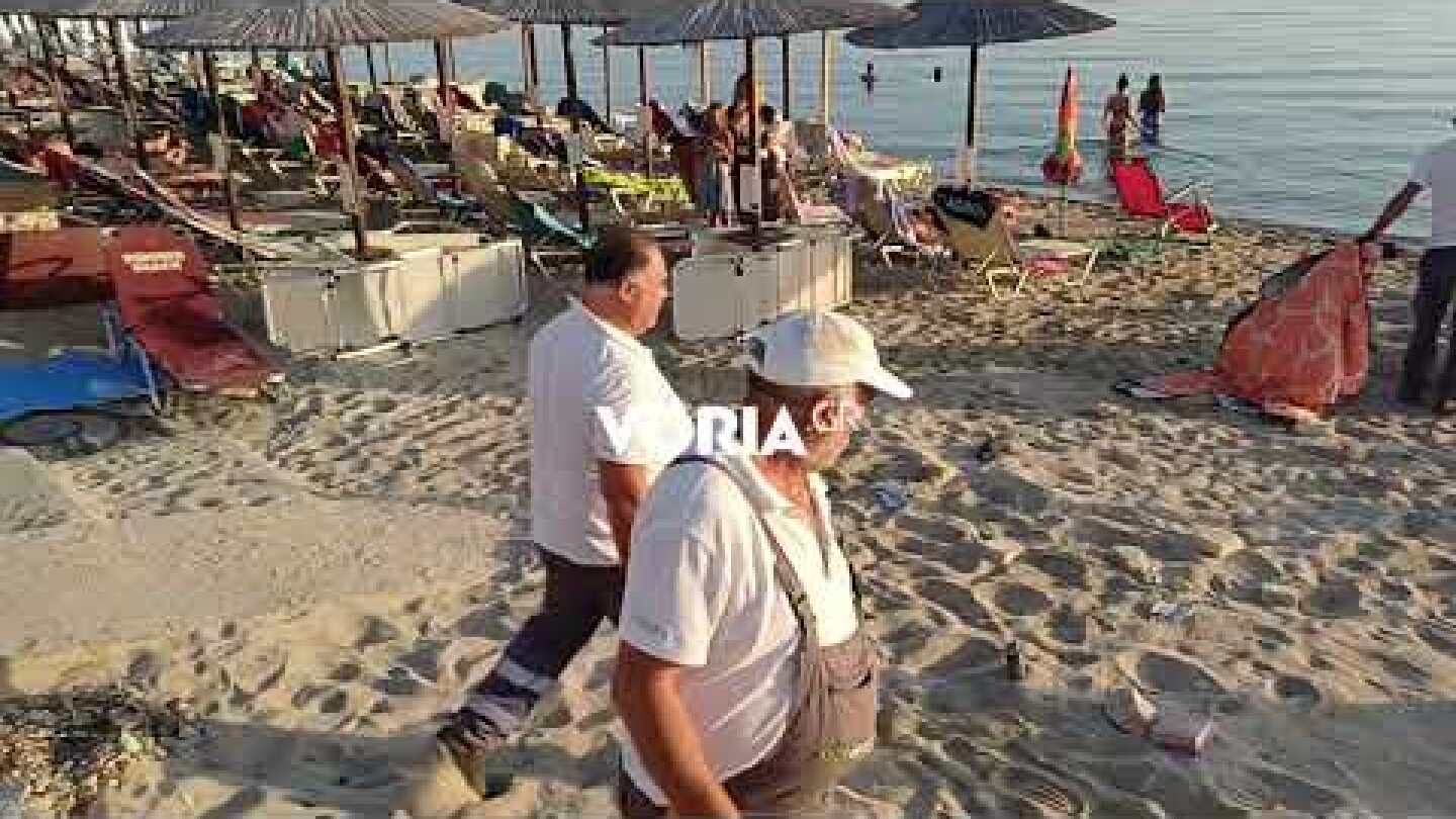 Επιχείρηση σκούπα σε Καλλιθέα και Πολύχρονο - Κατασχέθηκαν 100δες πετσέτες, ομπρέλες και ξαπλώστρες