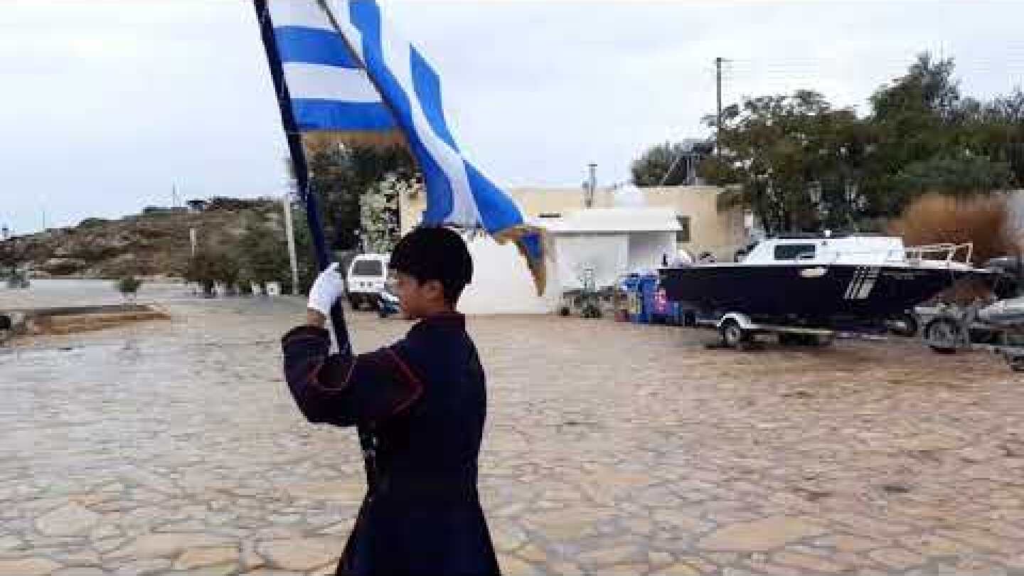 Μια υπέροχη, μοναδική και μοναχική παρέλαση για την 28η Οκτωβρίου στους Αρκιούς.