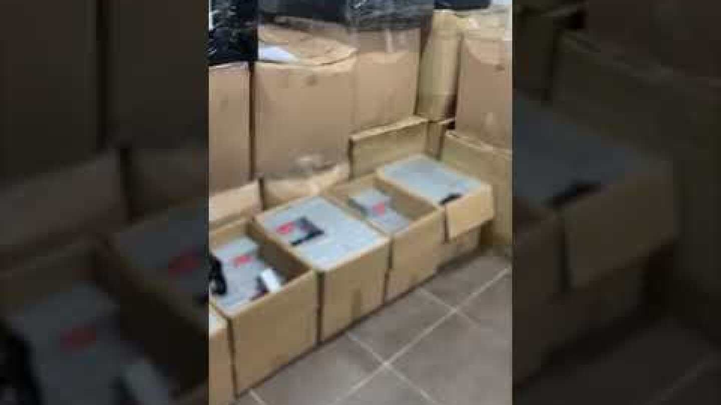 Εξαρθρώθηκε εγκληματική οργάνωση που διακινούσε ιατρικές μάσκες και απομιμητικά προϊόντα