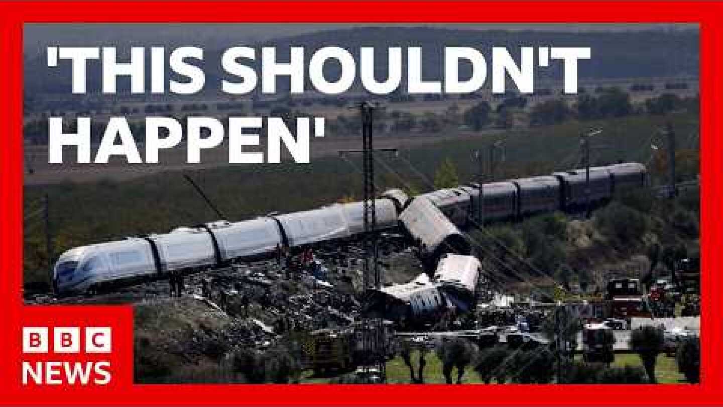 Rail expert unpacks deadly train crash in Spain | BBC News