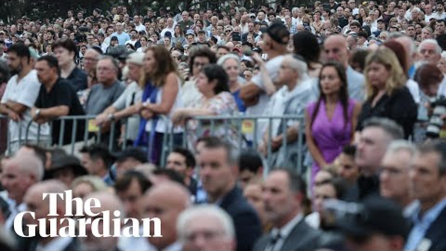 Sydney honours Bondi victims on national day of reflection