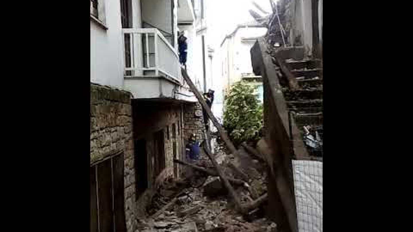 Απεγκλωβισμού γυναίκας απο πτώση οικίας Καστοριά