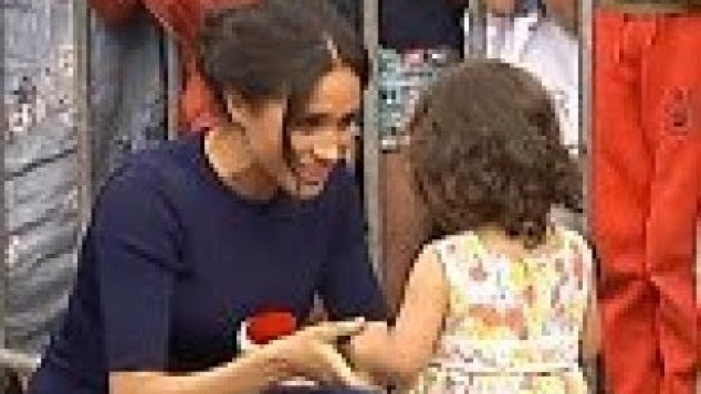 Thousands gather in Rotorua to meet Prince Harry and Meghan