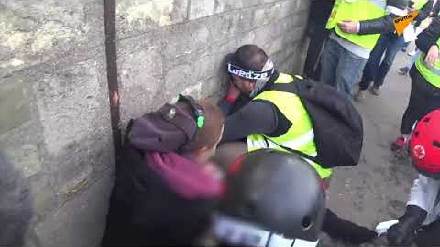 GRAPHIC: Yellow Vests Protester Gets Hand Blown off by Grenade in Paris
