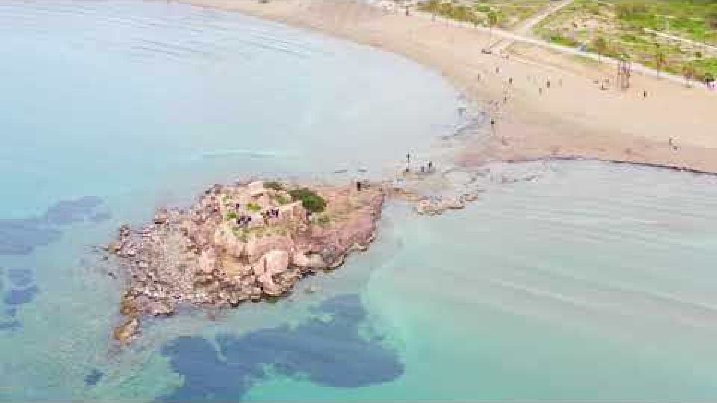 Νησάκι στο μικρό Καβούρι