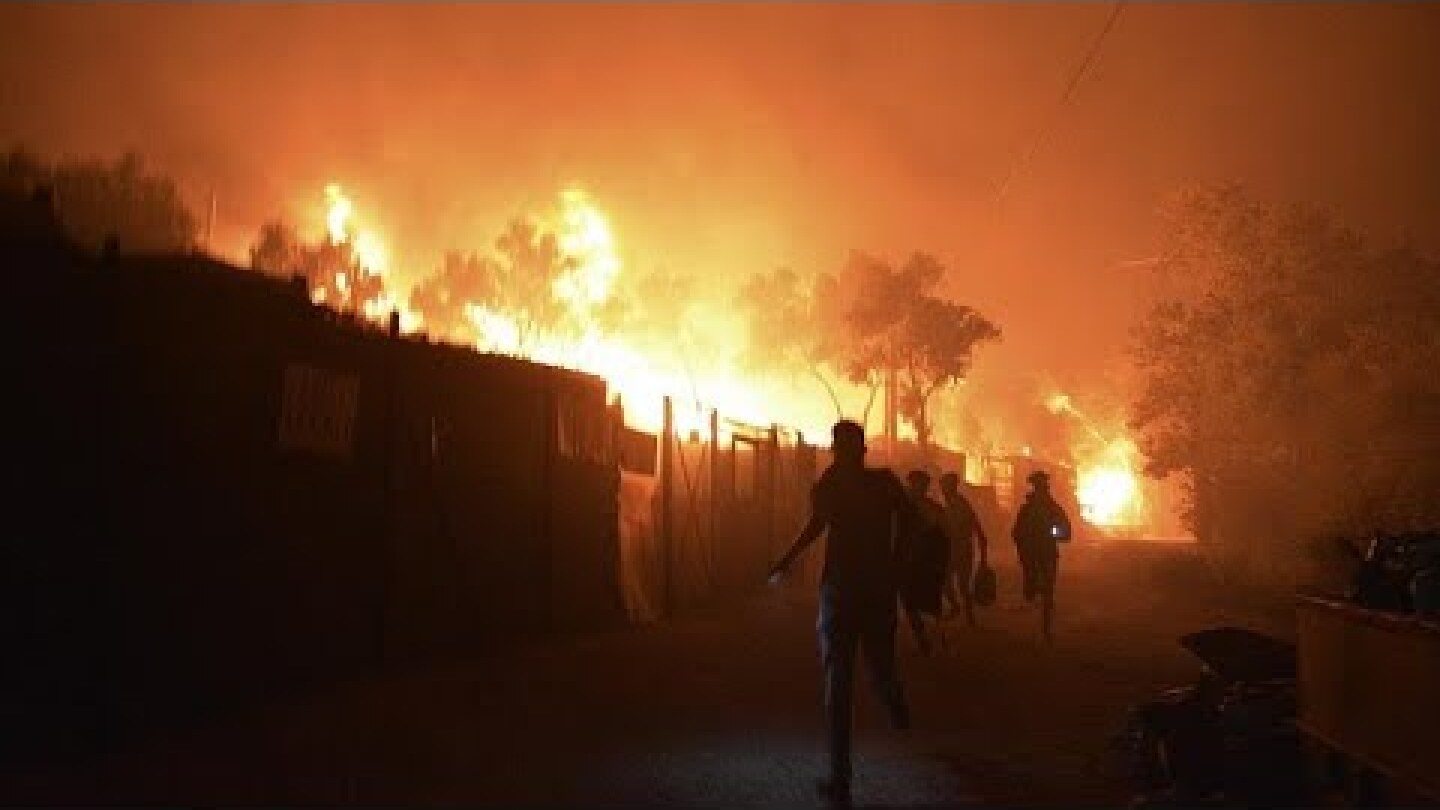 Μεγάλη πυρκαγιά στη Μόρια - Εκκενώθηκε ο καταυλισμός