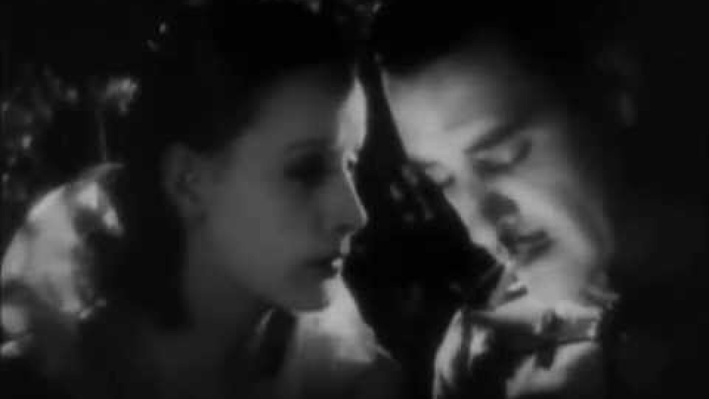 Greta Garbo and John Gilbert - Kiss (Flesh and the Devil, 1926)