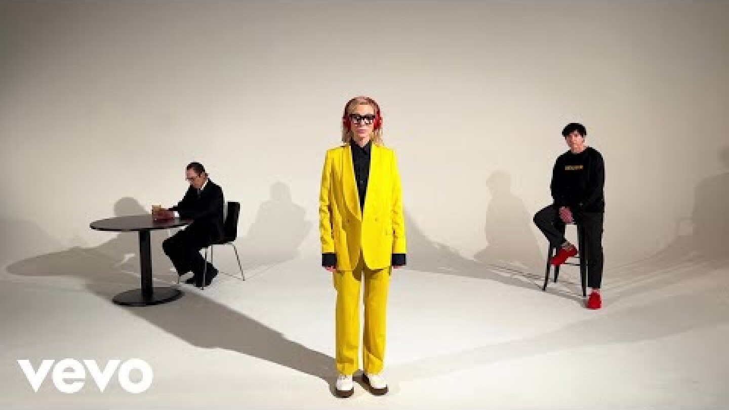 Sparks - The Girl Is Crying In Her Latte (Official Video) - Starring Cate Blanchett