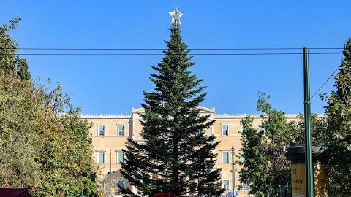 Χριστούγεννα στην Αθήνα: Φωταγώγηση Χριστουγεννιάτικου Δέντρου στο Σύνταγμα