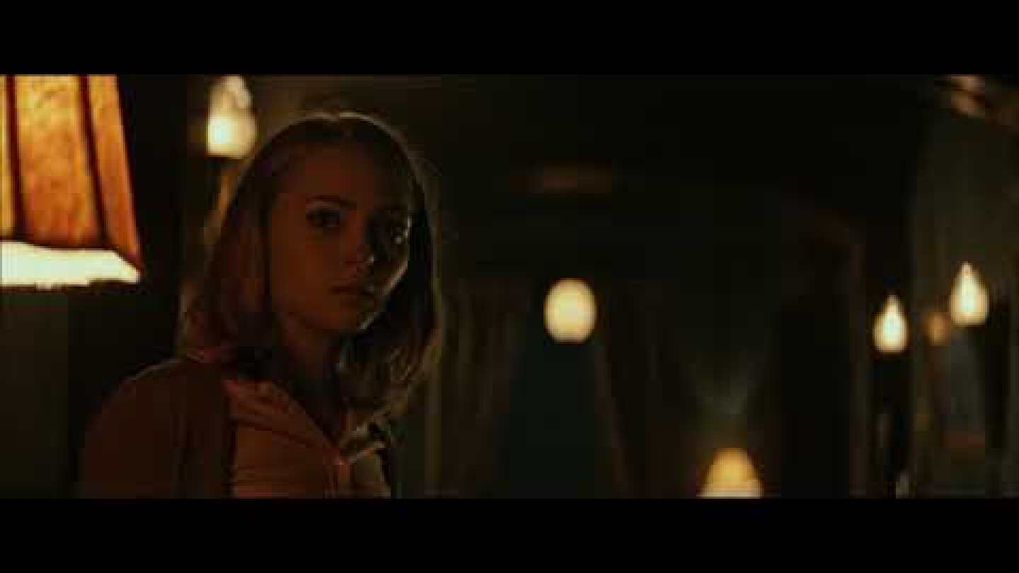 ΣΚΟΤΕΙΝΟΣ ΔΙΑΔΡΟΜΟΣ (Down A Dark Hall) Υποτιτλισμένο trailer