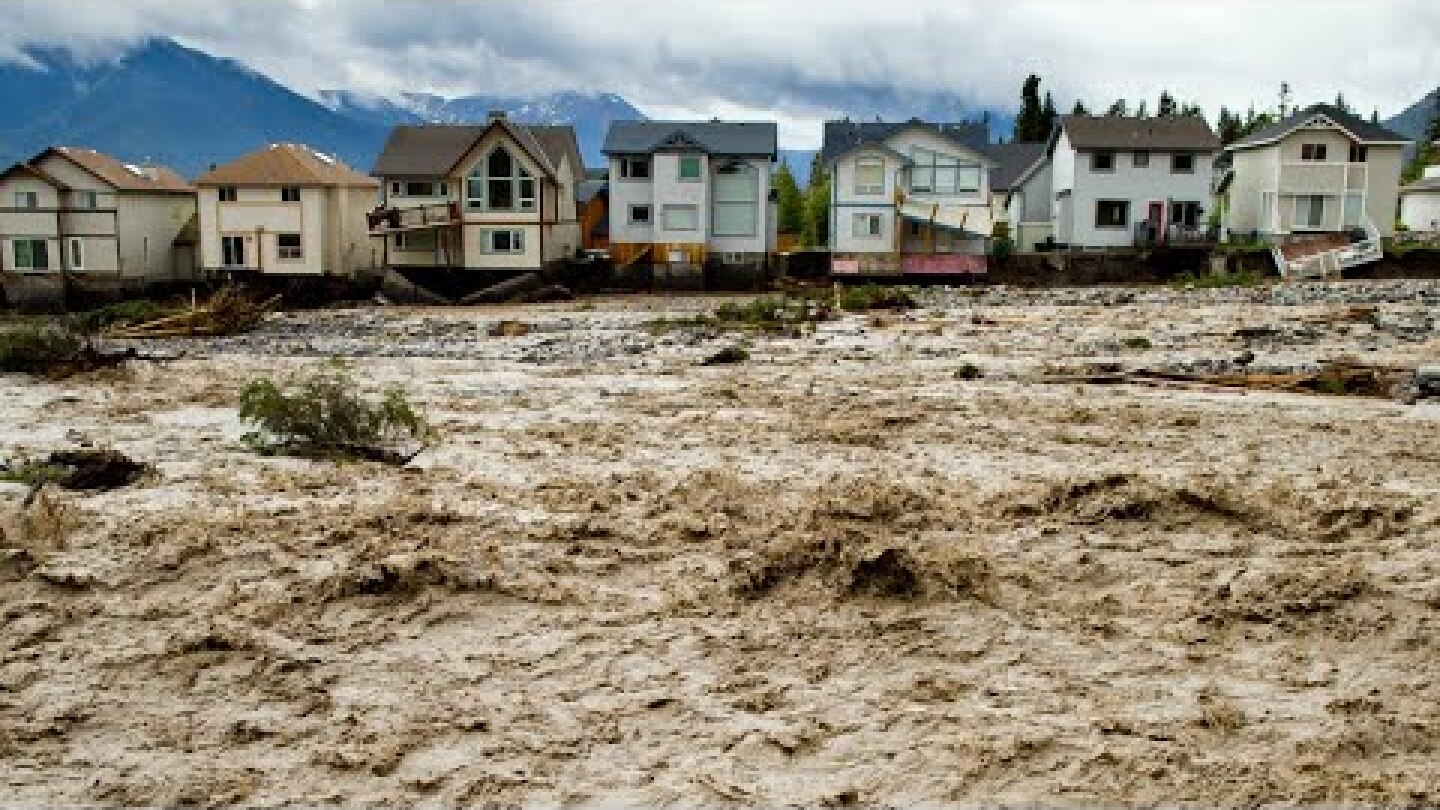 Canada flooding today | heavy rain triggers severe flooding in city of Merritt