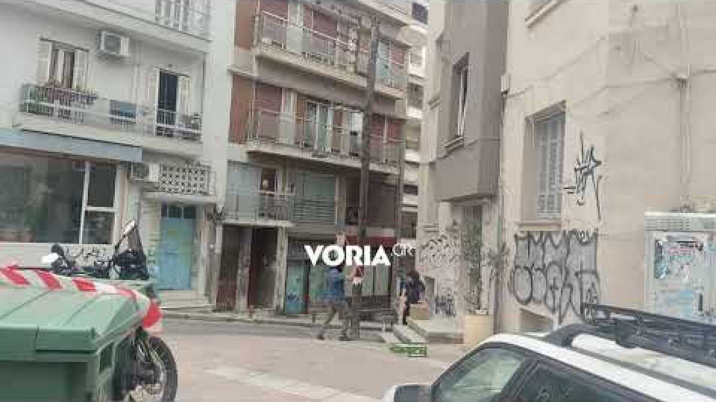 Κοράκι επιτίθεται σε περαστικούς στο κέντρο της Θεσσαλονίκης - Τρεις ελαφρά τραυματίες