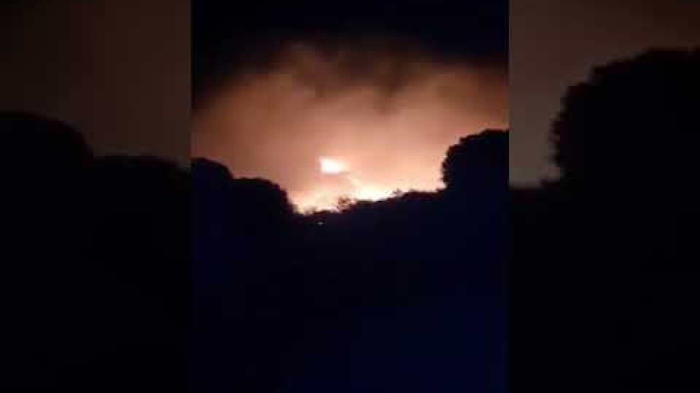 Μαίνονται οι φλόγες στην Πάφο