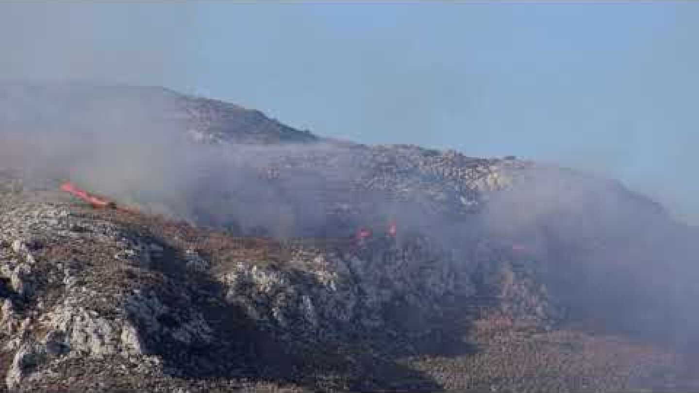 Φωτιά στο Βουνό στο Κερατσίνι-Νικαια