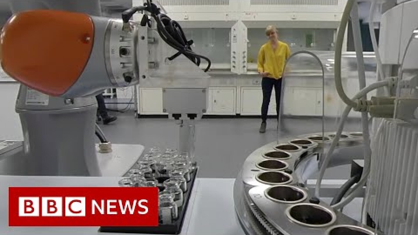 Meet the socially distant robot scientist - BBC News