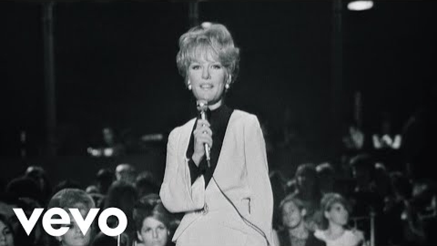 NEW ° Petula Clark - Downtown [4K] (Stereo) HD