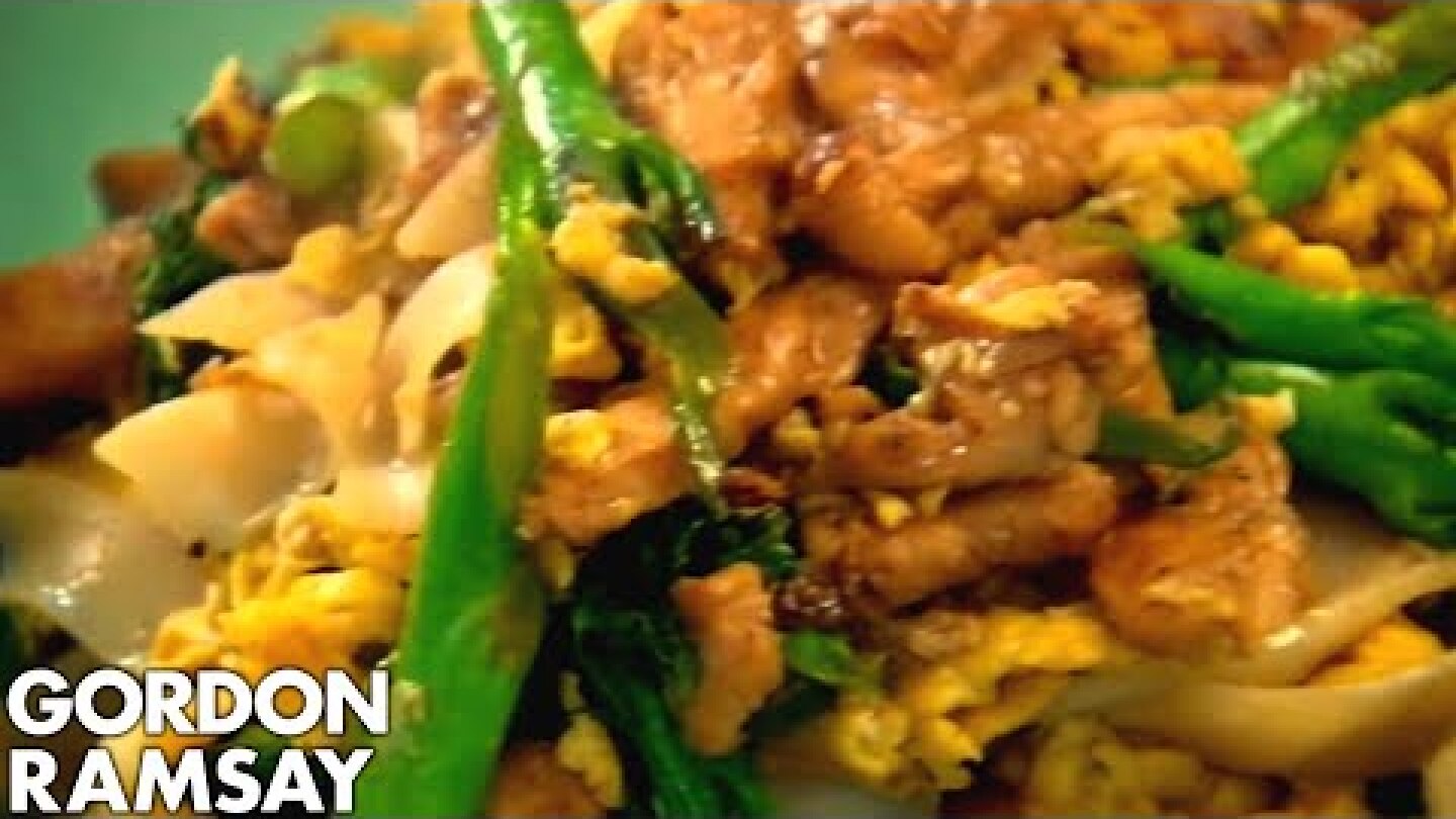 Egg-Fried Rice Noodles with Chicken | Gordon Ramsay