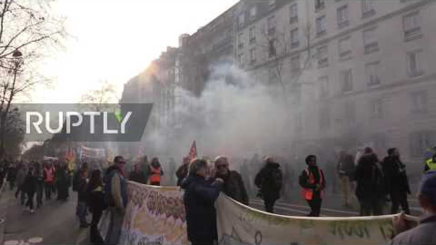 France: Paris paralysed as nationwide strikes continue