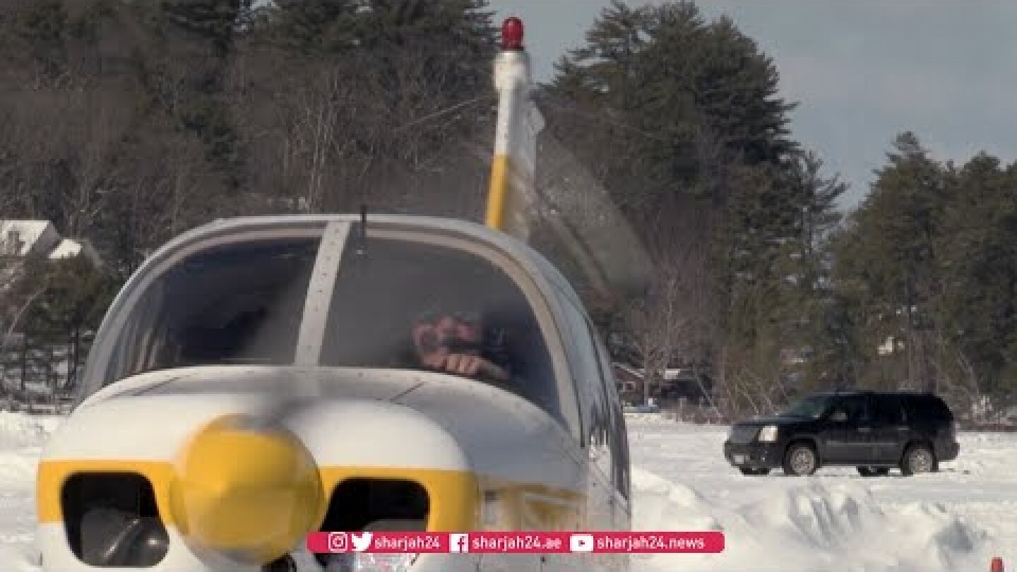 US: Planes land on frozen lake in New Hampshire