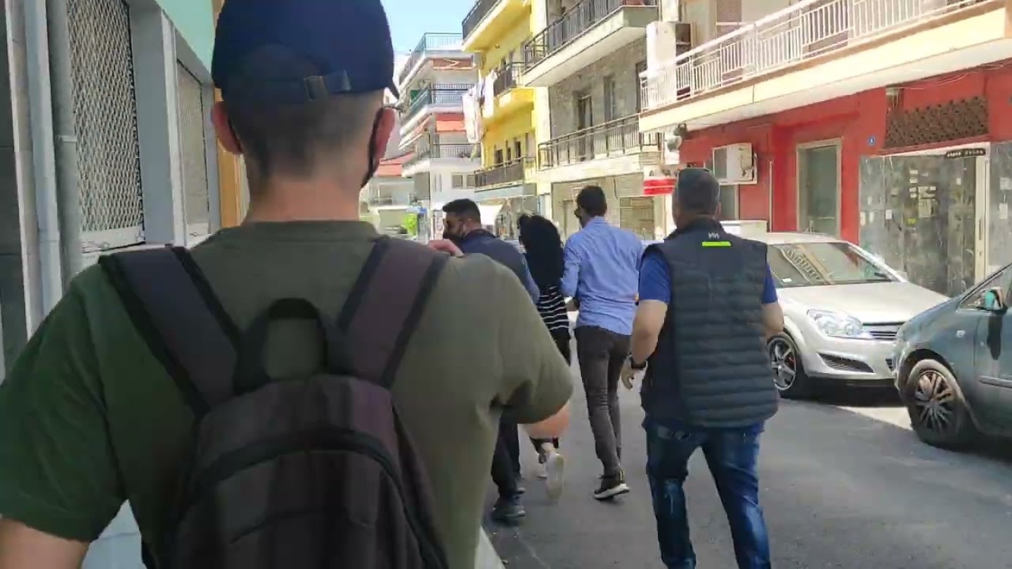 ThessToday.gr - Πολίτης φωνάζει στον Τσίπρα «Προδότη, αλήτη, η Μακεδονία είναι Ελληνική»