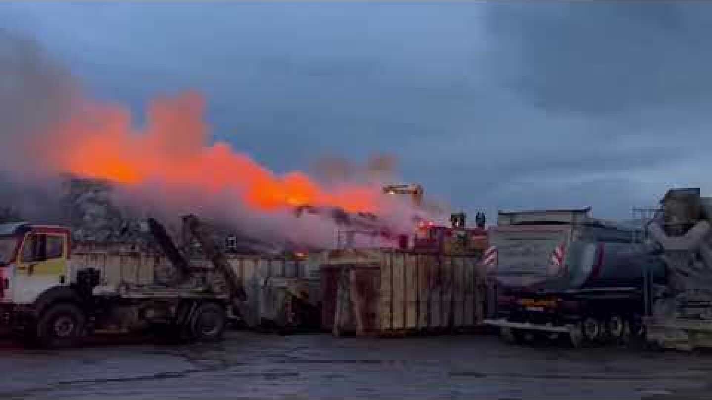 Θεσσαλονίκη: Φωτιά σε εταιρεία διαχείρισης ανακυκλώσιμων υλικών στα Διαβατά 