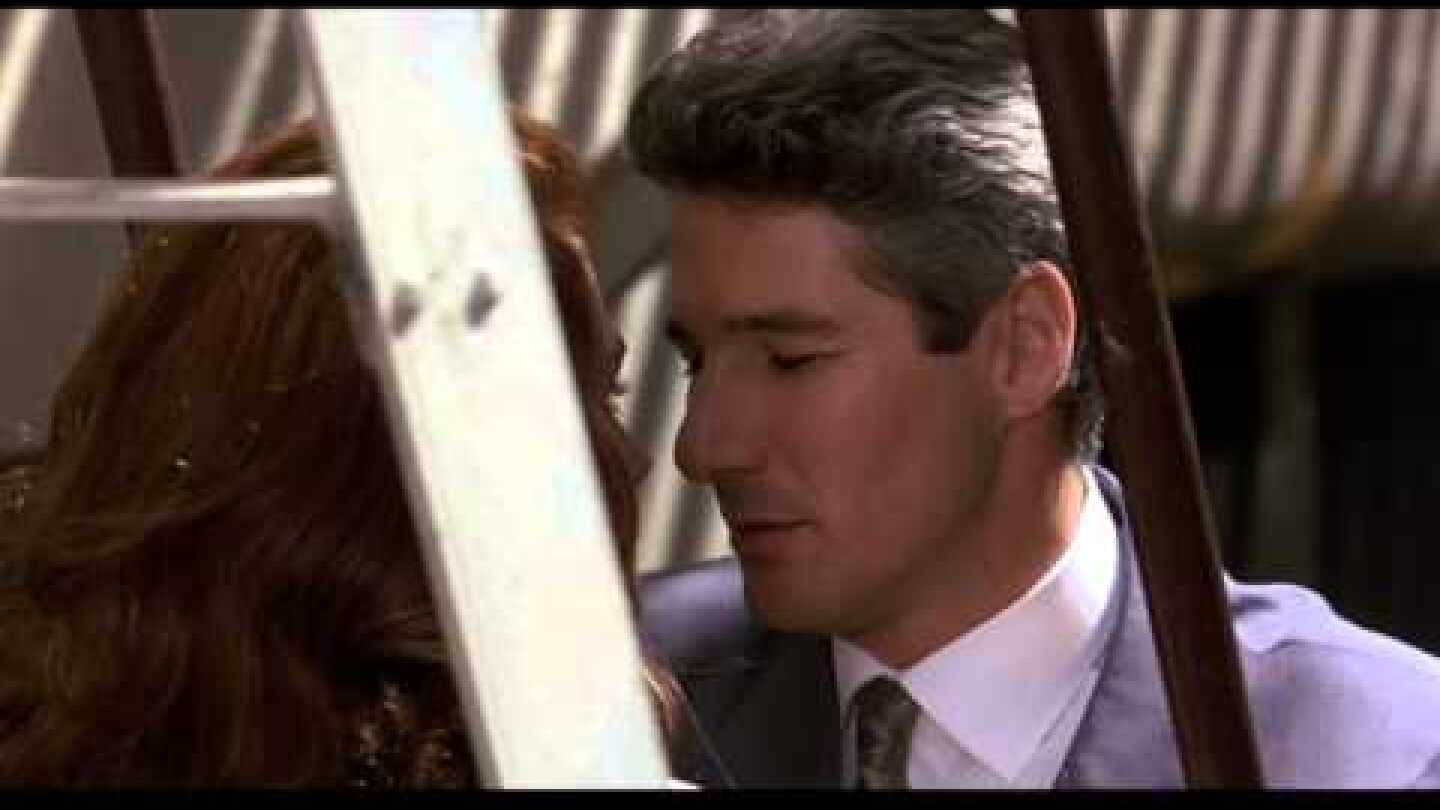 She Rescues Him Right Back - Pretty Woman
