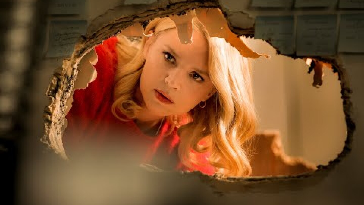 ΑΝΤΙΟ, ΗΛΙΘΙΟΙ - ADIEU LES CONS (greek trailer)