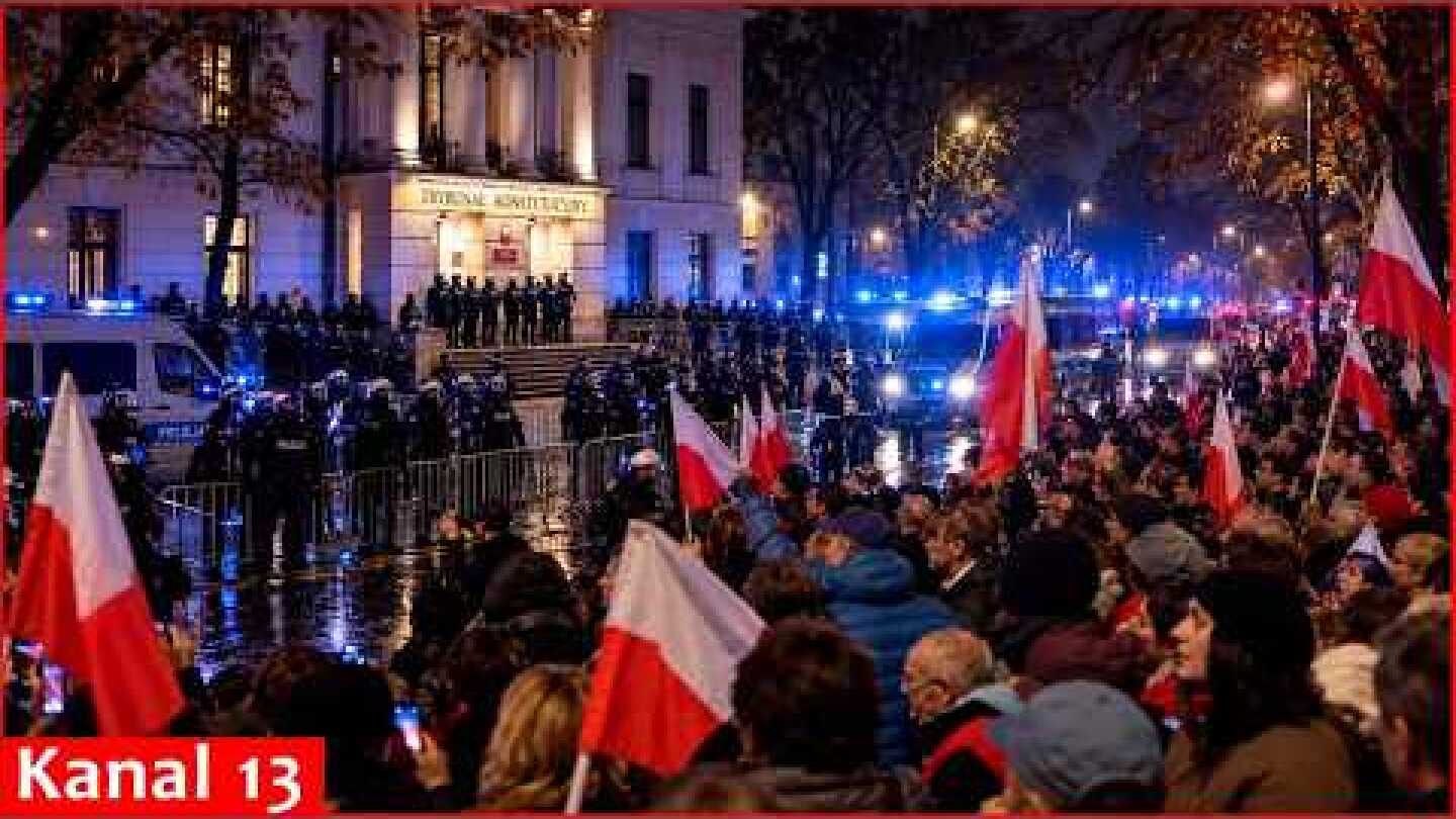 Police secure Poland’s Constitutional Tribunal as protests erupt over court chief’s suspension
