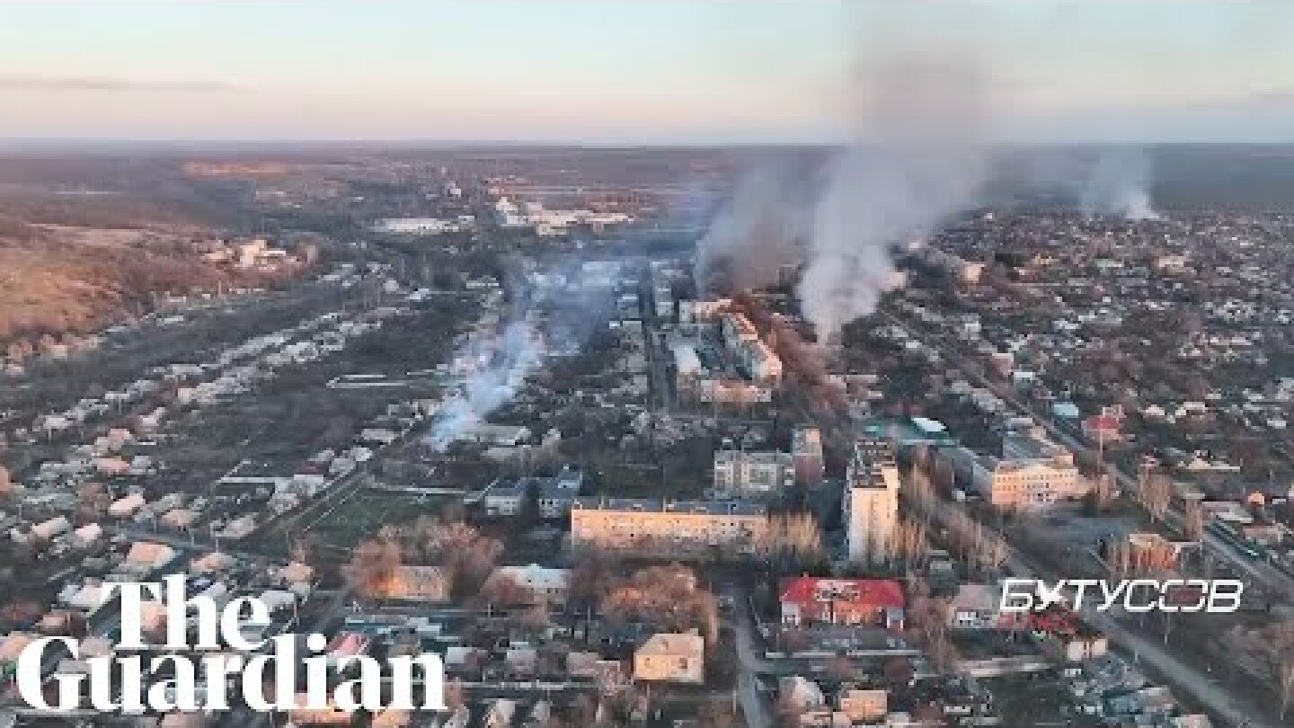 Drone video shows explosions over Bakhmut in eastern Ukraine –video