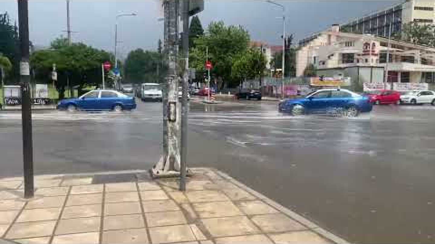 Thestival.gr Άνοιξαν οι ουρανοί στη Θεσσαλονίκη